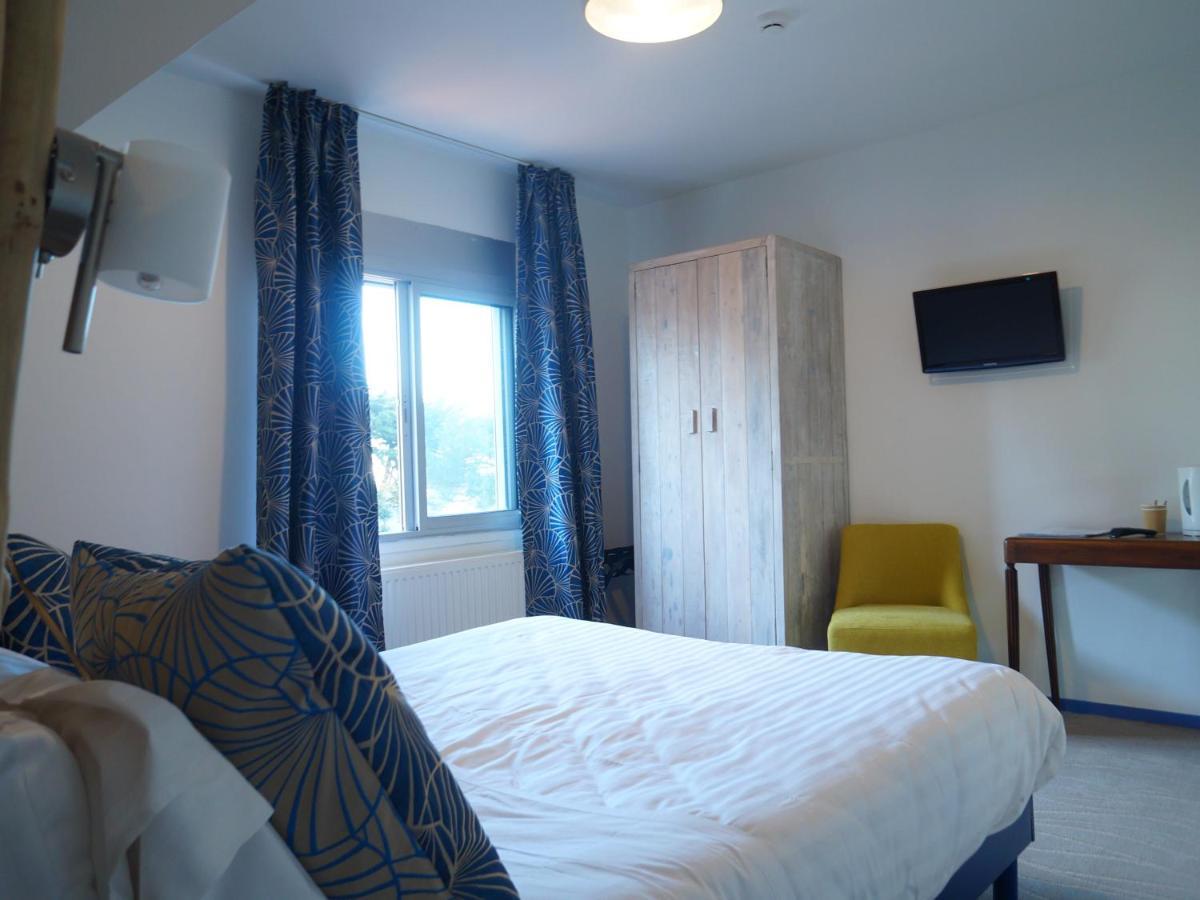 Hotel Et Studios Le Marina Baie De La Baule ปอร์นิเชต์ ภายนอก รูปภาพ