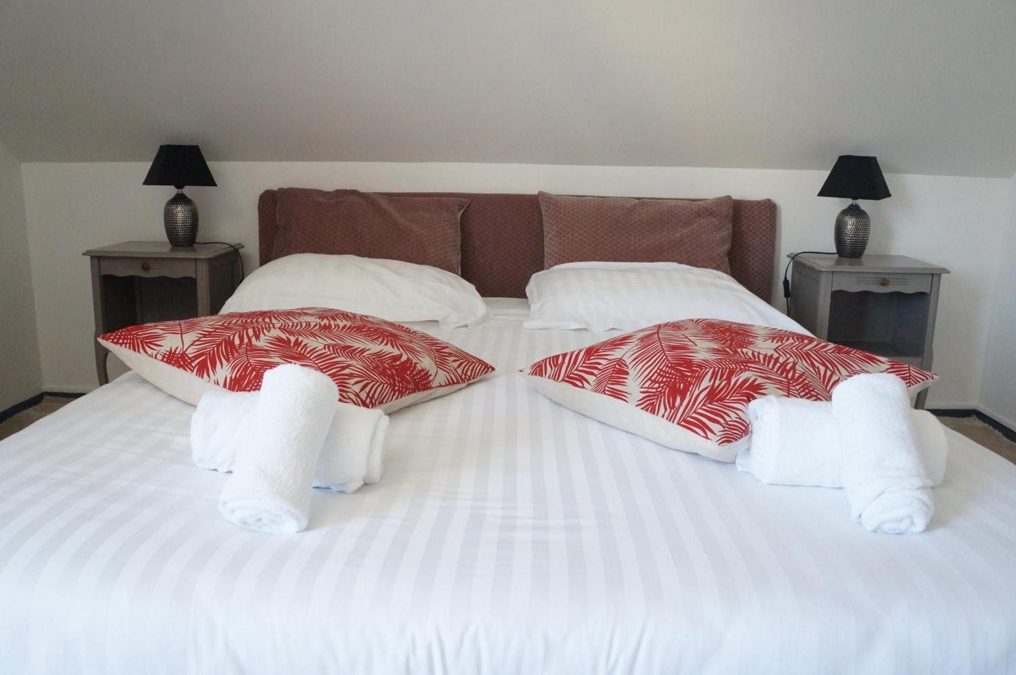 Hotel Et Studios Le Marina Baie De La Baule ปอร์นิเชต์ ภายนอก รูปภาพ