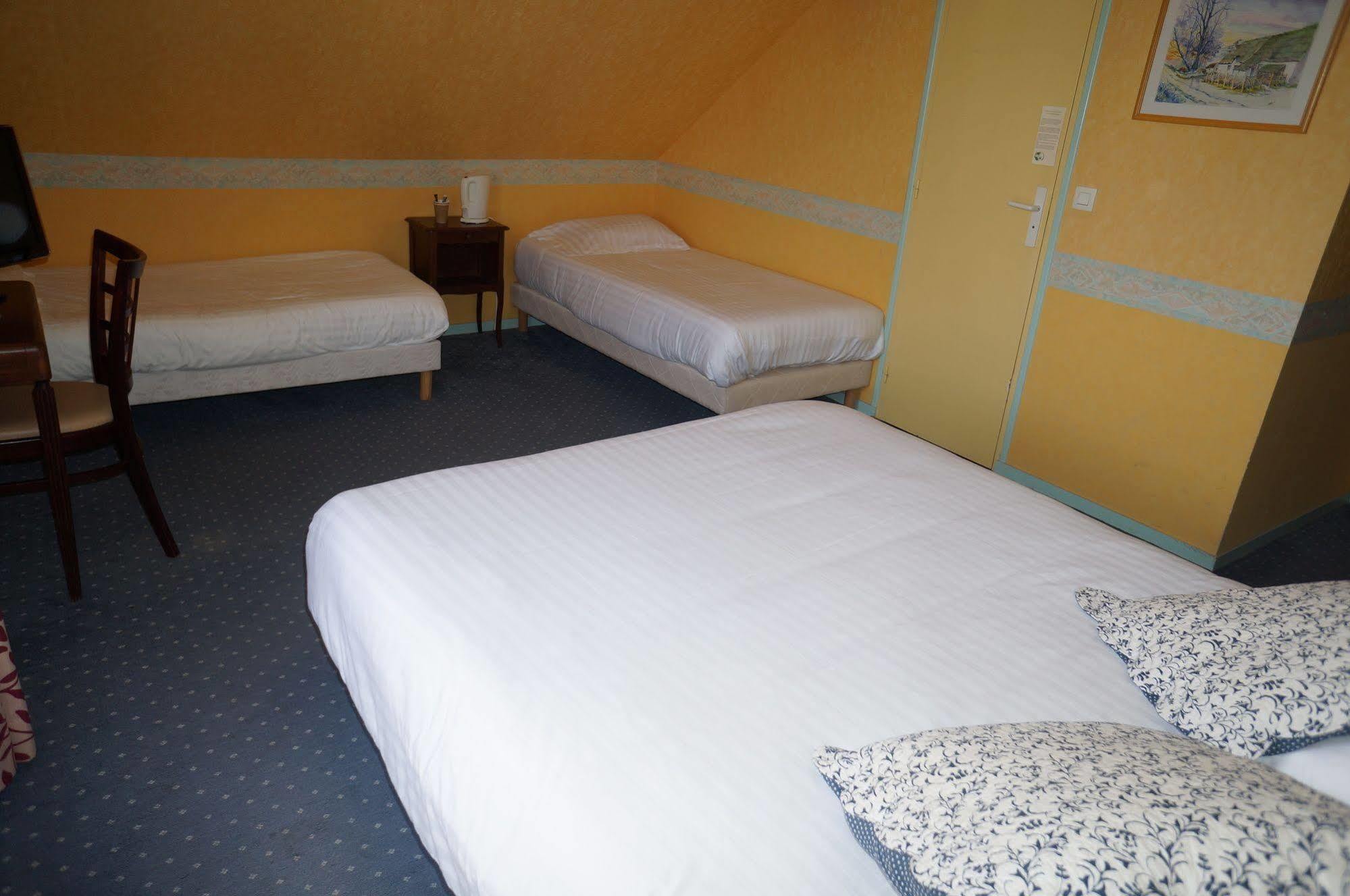 Hotel Et Studios Le Marina Baie De La Baule ปอร์นิเชต์ ภายนอก รูปภาพ